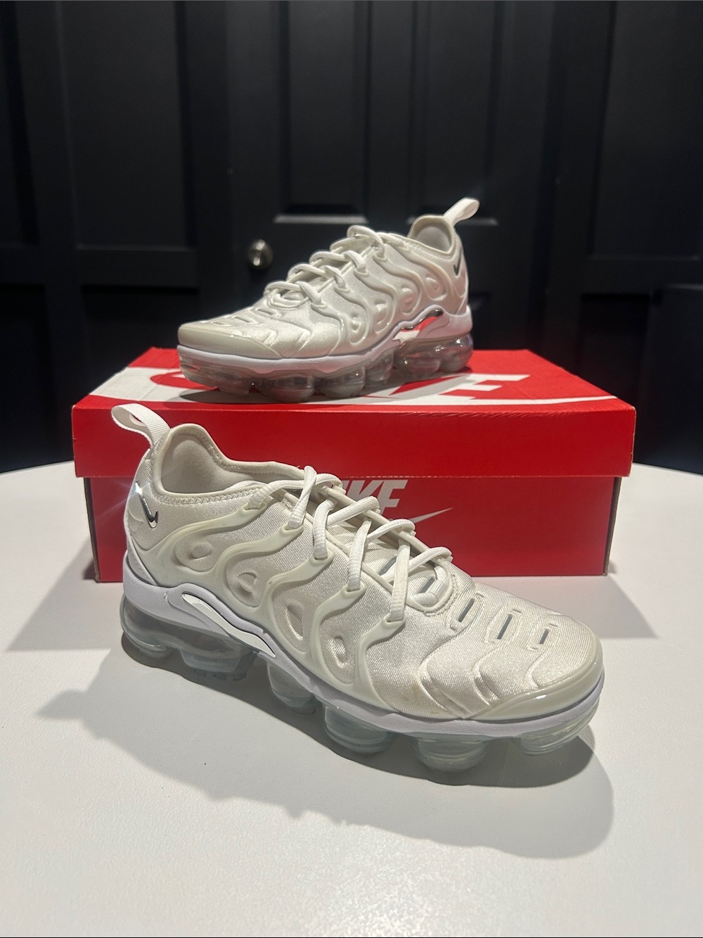 Nike Air VaporMax Plus “White Chrome” Women’s Size 7